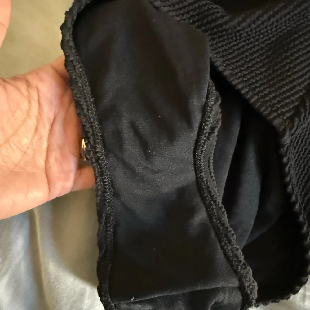 Boden Elegant Black Swimsuit - Picture 4 of 5